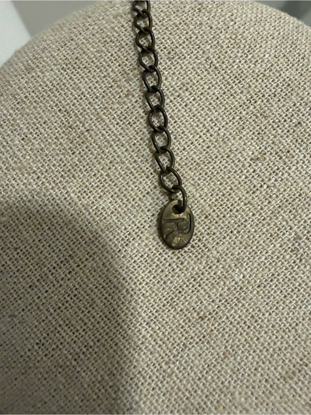 🌿 Signed R Floral Rhinestone Necklace Cottagecore - Picture 4 of 6
